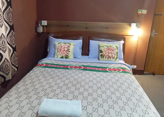 Orchid Pvt Ltd Couette-café 3*